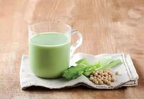 睡觉吃瓜喝酸奶,睡觉吃瓜喝酸奶的惬意体验  第2张